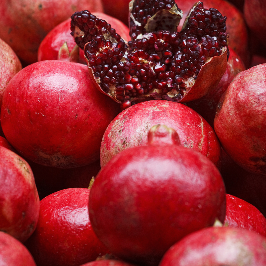 Pomegranate + Juicy Mango Candle